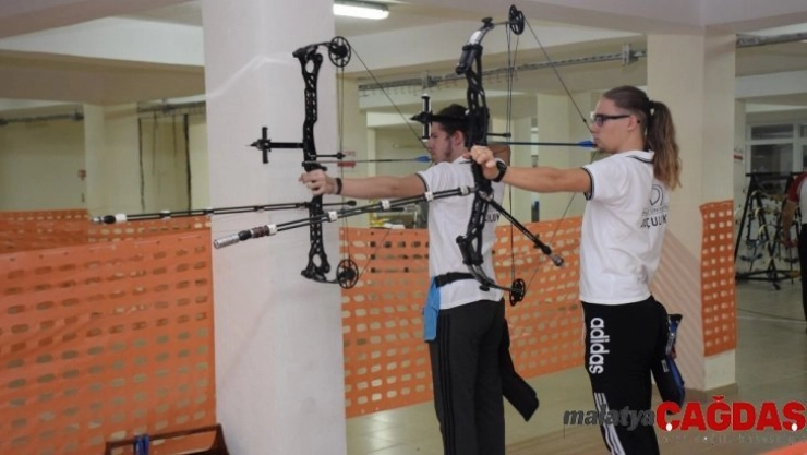 Anadolu Üniversitesi Salon Okçuluk Türkiye Kupası şampiyonu oldu