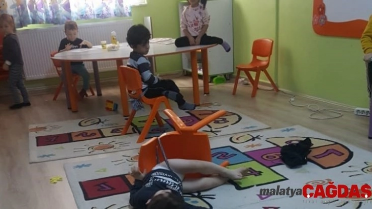 Anaokulunda inanılması güç görüntü