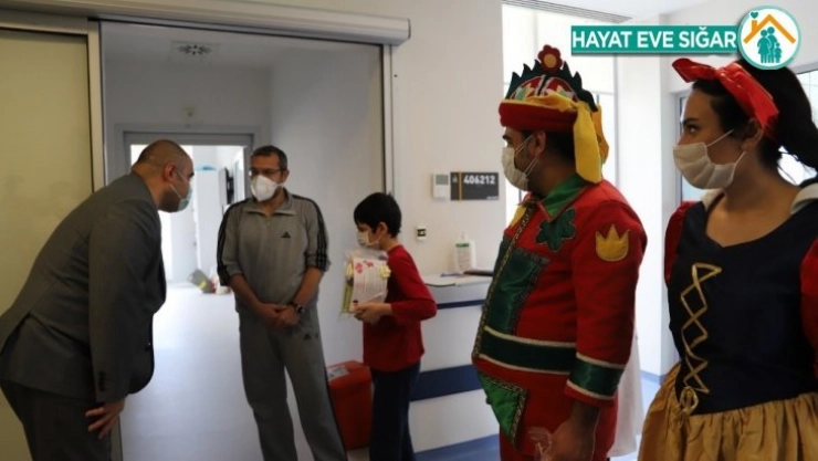 Ankara Şehir Hastanesinde çocuklara 23 Nisan sürprizi