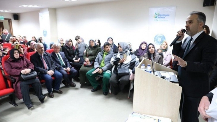 Anneler diyetisyenlik yolunda