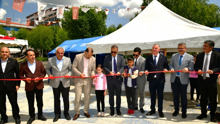 Ardahan'da 'Kitap Günleri Fuarı' düzenlendi