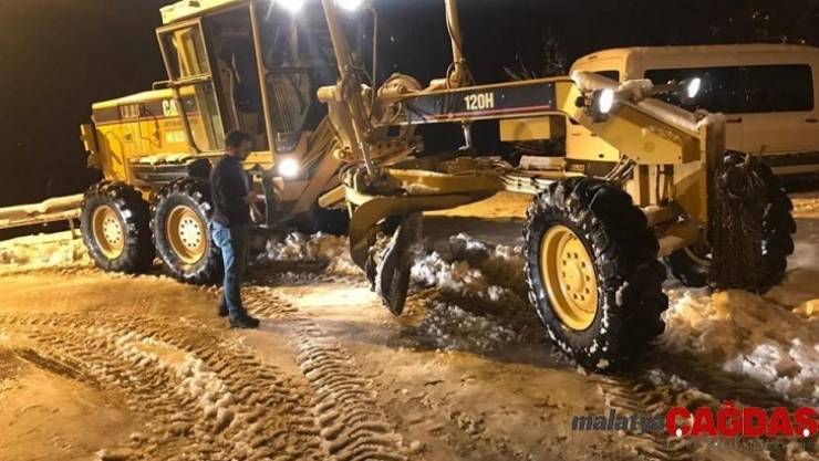 Artvin'de kar nedeniyle 83 köy yolu ulaşıma kapandı