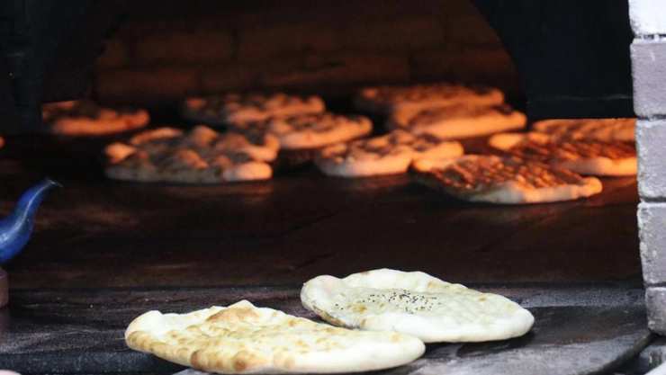 Asgari Ücrete zam gelmeden pide ekmeğe yüzde 50 zam