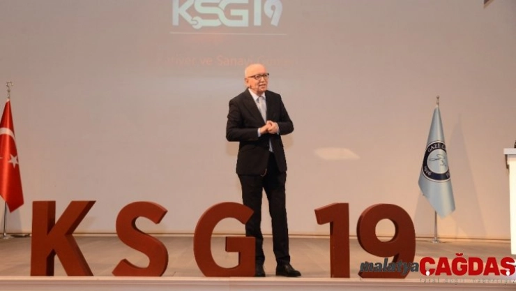 ASO Başkanı Özdebir'den öğrencilere 'girişimci olun' çağrısı