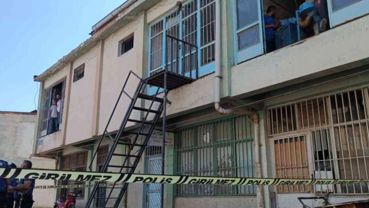 Ayakkabı atölyesinde patlama: 1 ölü, 1 yaralı