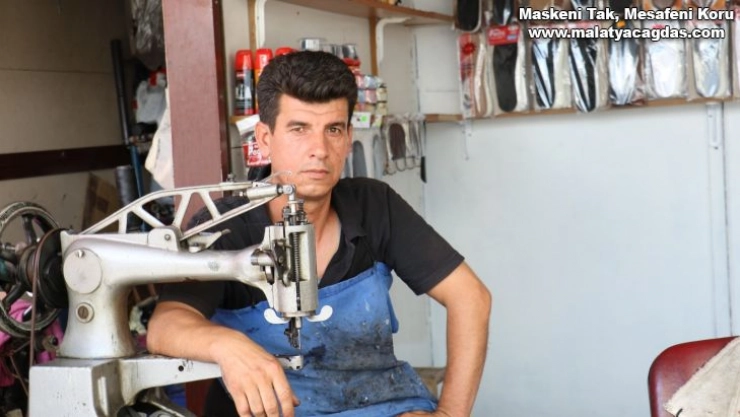 Ayakkabı tamirciliği unutulmaya yüz tutmuş meslekler arasında yerini aldı
