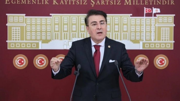 Aydemir: 'Özdemir Bayraktar Milli kahraman'