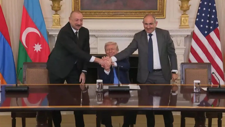 Azerbaycan ve Ermenistan Washington'da Barış Anlaşmasını