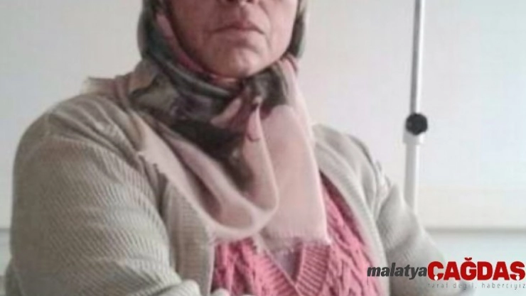 Bacayı temizlerken caddeye düşen kadın hayatını kaybetti