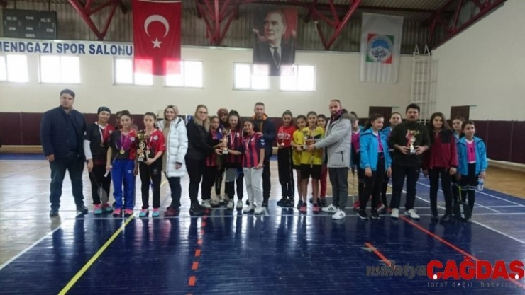 Badminton Yıldız Kadınlar İl Birinciliği Tamamlandı