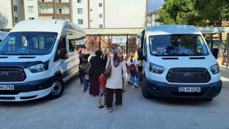 Bafra Belediyesi'nden öğrencilere ücretsiz TEKNOFEST servisi