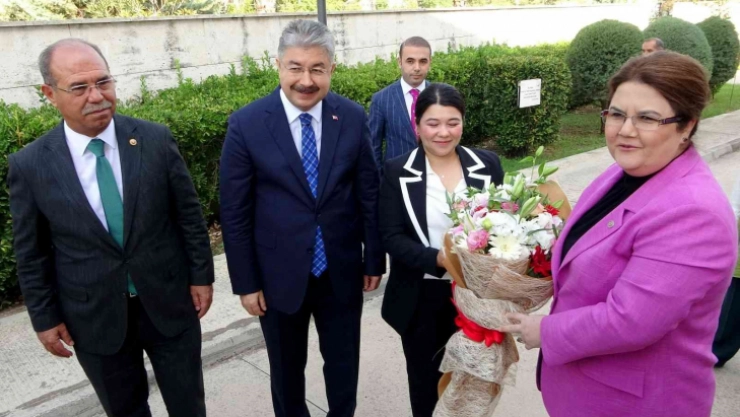 Bakan Yanık Osmaniye'de