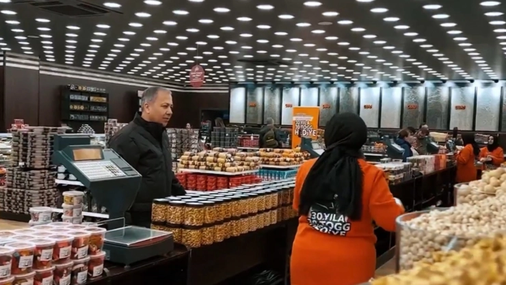 Bakan Yerlikaya: Esnaflarımızın yanında olmaya devam edeceğiz