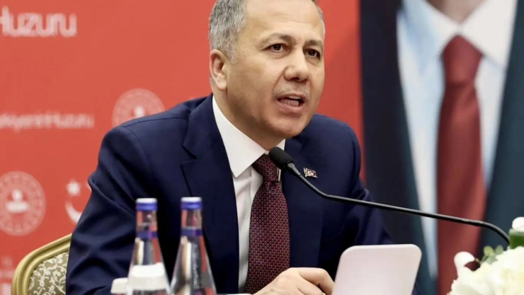 Bakan Yerlikaya: Tüm ekipler saha taramalarına başladı