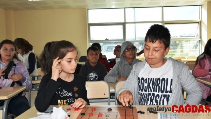 Bartın'da ara tatilin adresi Gençlik Merkezi oldu