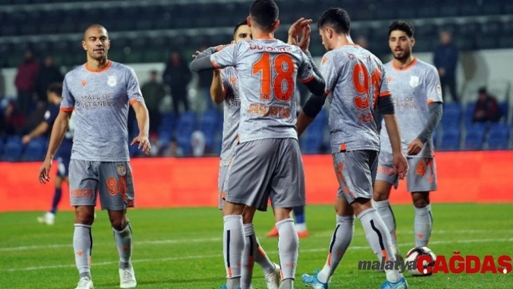 Başakşehir devreye galibiyetle girmek istiyor