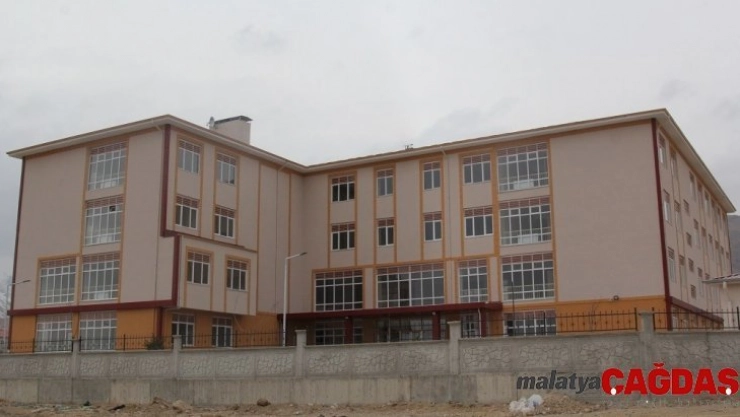 Başkale'ye 24 derslikli lise