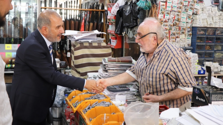 Başkan  Alan, Çarşı Esnafını Ziyaret Etti