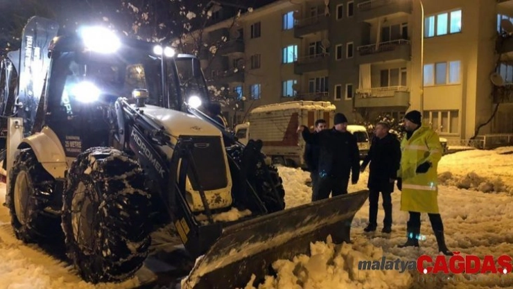 Başkan Biçer, kar temizleme çalışmalarını inceledi