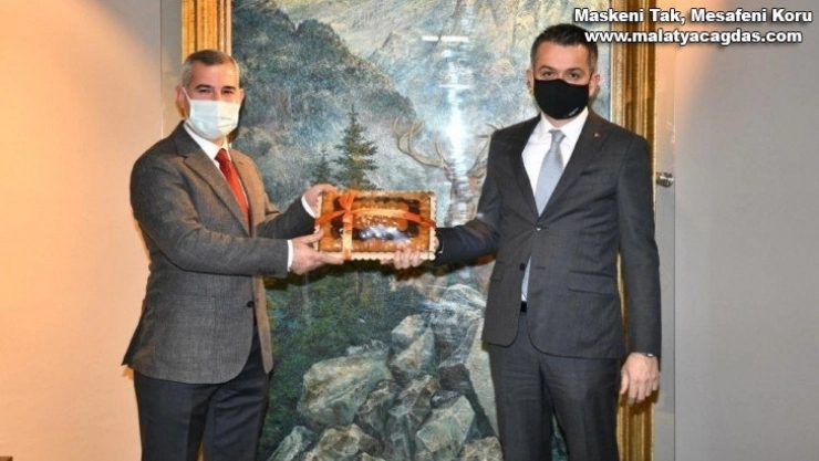 Başkan Çınar Ankara'da ziyaretlerde bulundu