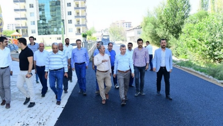 Başkan Çınar, Tecde Mahallesinde çalışmaları inceledi