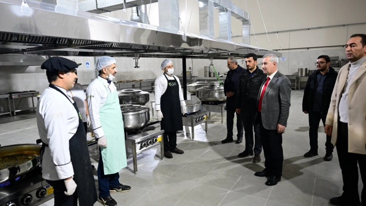 Başkan Çınar, Yemek Fabrikamız Malatya'ya Hâyırlı Olsun
