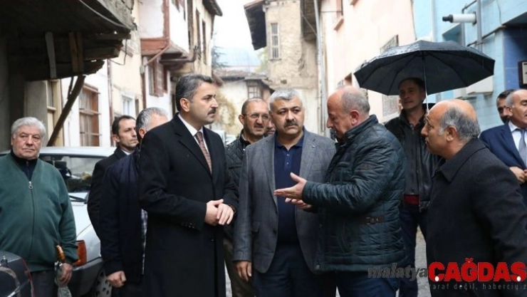 Başkan Eroğlu'ndan doğrudan demokrasi uygulaması