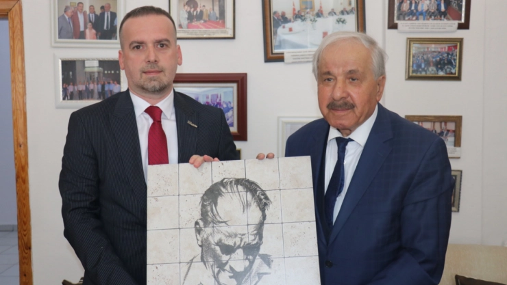 Başkan Karademir Dili, Dini, Rengi Ne Olursa Olsun İyiler İyidir