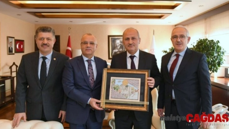 Başkan Kayda, Bakan Turhan'dan Salihli'nin projelerine destek istedi