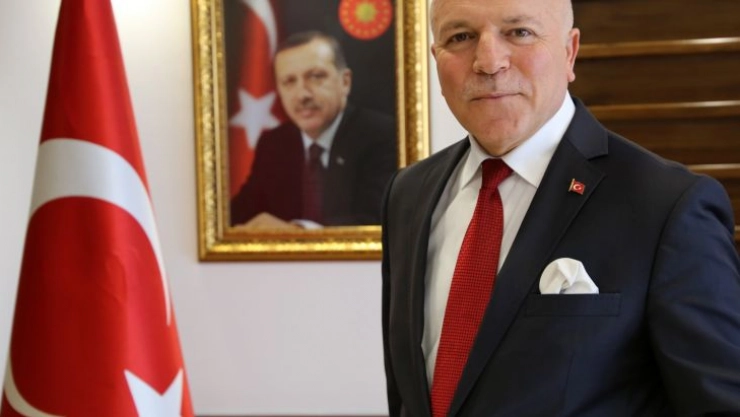 Başkan Mehmet Sekmen zirvede