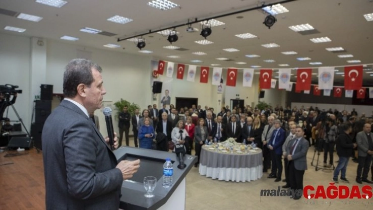 Başkan Seçer, gazetecilerle resepsiyonda buluştu