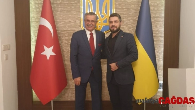Başkan Topaloğlu Ukrayna Antalya Konsolosu Khomenko ile bir araya geldi
