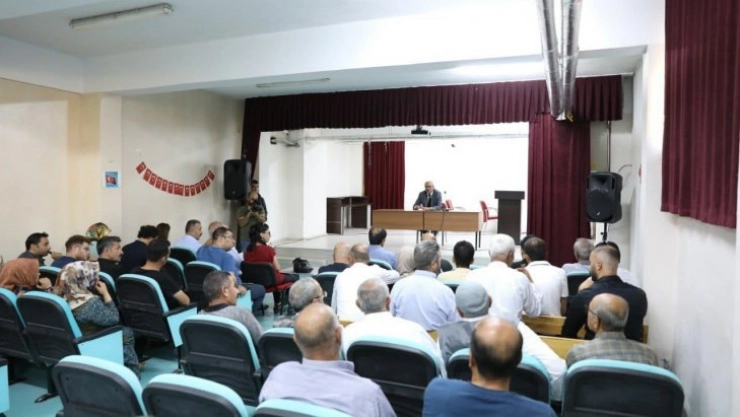 Başkan Vekili Aydın: 'Vatandaşın yanında olup sorunlarını çözmeye çalışacağız'