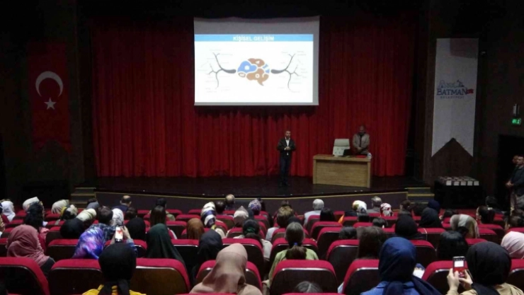 Batman'da kişisel gelişim ve girişimcilik semineri düzenlendi