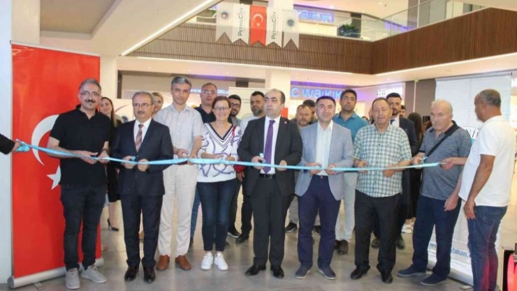 Batman Üniversitesi ev sahipliğinde Atatürk sergisi düzenlendi