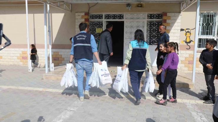 Çocuklar sinemayla buluşturuyor