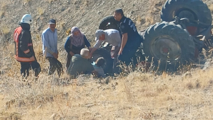 Battalgazi'de Traktör Devrildi: 1 Yaralı