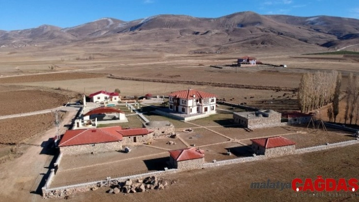 Bayburt'ta doğduğu evi müzeye dönüştürdü