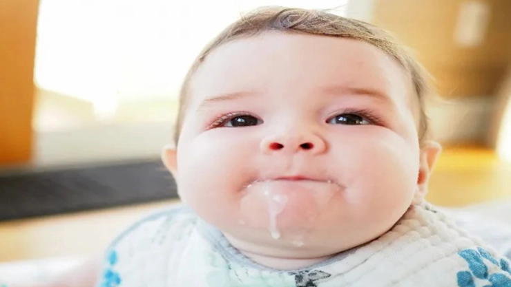 Bebeklerde reflüye dikkat!