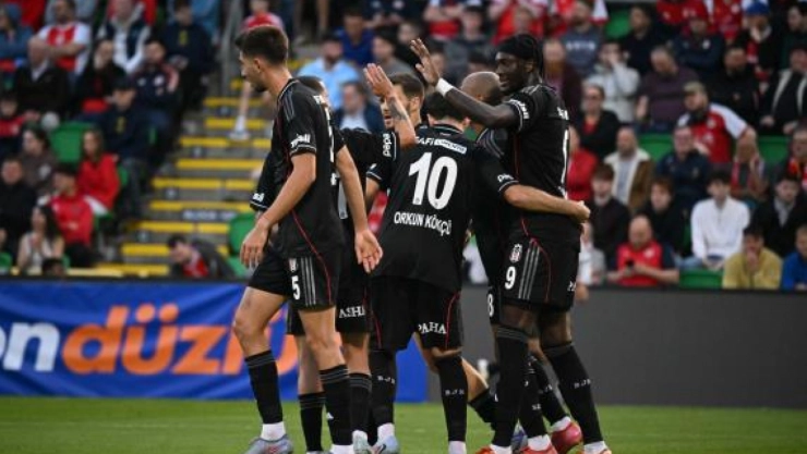 Beşiktaş İrlanda'da Farklı Kazandı: St. Patrick's 1-4 Beşiktaş