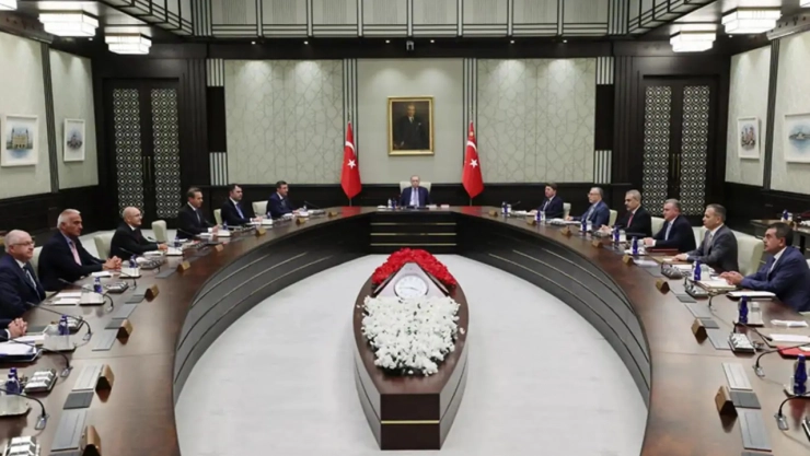 Beştepe'de Kritik Gündem: PKK, Suriye ve Yangınlar