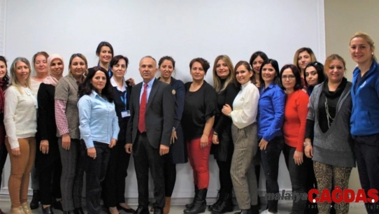 Bilimsel toplantıda, yenidoğan ve çocuklar ele alındı