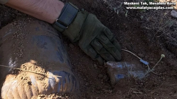 Bingöl'de Eren-4 Operasyonunda 2 adet EYP ele geçirildi