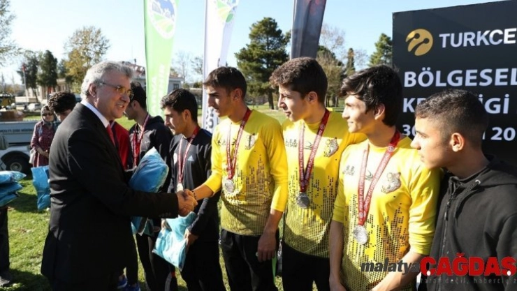 Bölgesel Kros Ligi Donatım Park'ta sonlandı