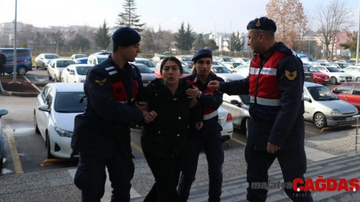 Bolu'da, kimlik kontrolünde yakalanan DHKPC'li kadın adliyeye sevk edildi