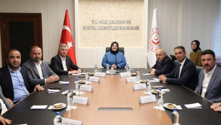 Büro Memur-Sen'den Çalışma Bakanı Selçuk'a ziyaret