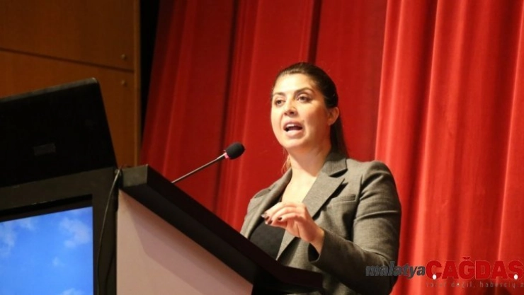 Büyükçekmece Belediyesi'nden STK'lara seminer