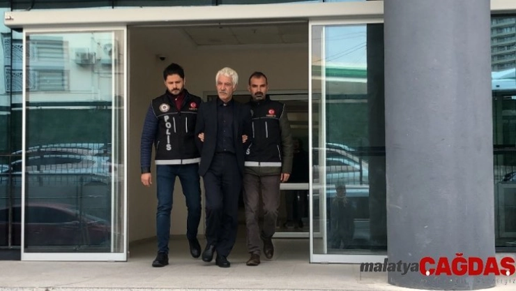 Çakma kimyager uyuşturucuları çoğaltamadan yakalandı