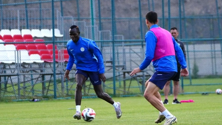 Çaykur Rizespor'da Yeni Sezon Mesaisi Devam Ediyor