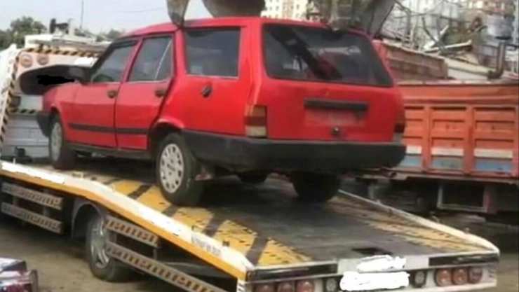 Çekici ile çaldıkları otomobili parçalayan şüpheliler yakalandı